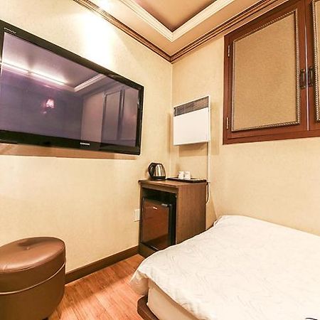 Coups Hotel Сеул Екстериор снимка