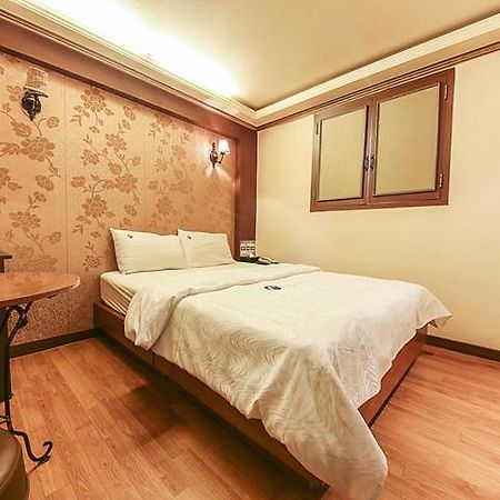 Coups Hotel Сеул Екстериор снимка