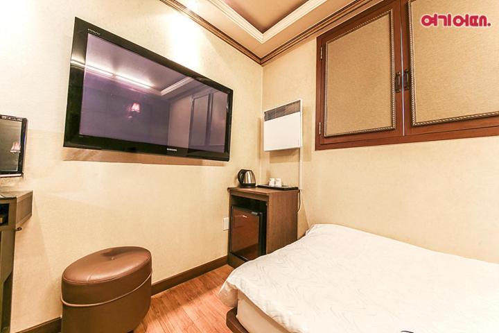 Coups Hotel Сеул Екстериор снимка