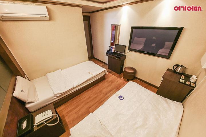 Coups Hotel Сеул Екстериор снимка